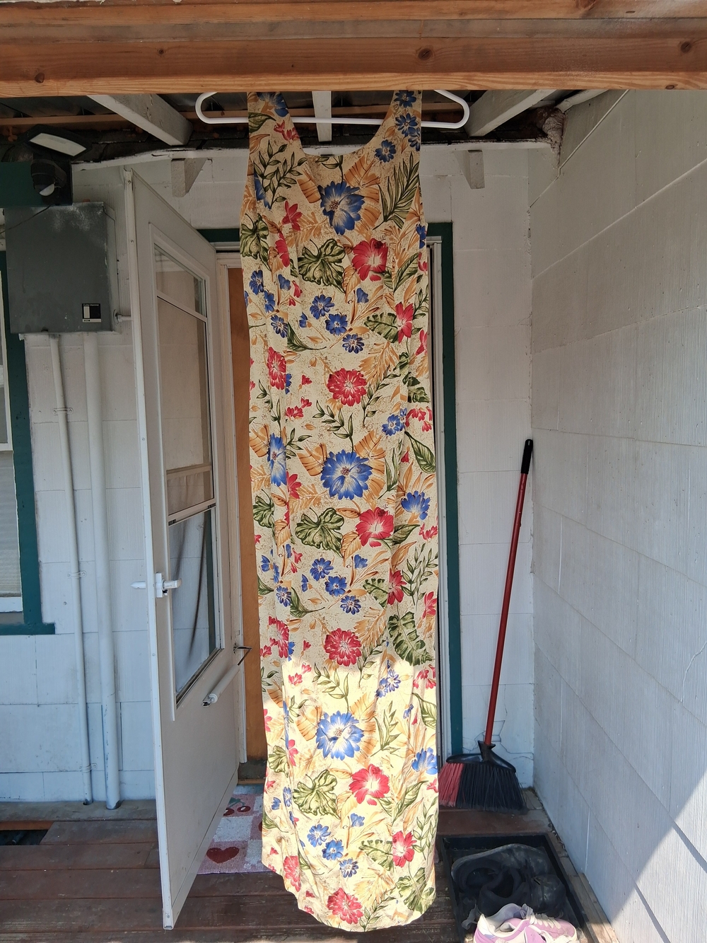 Floral Sleeveless Maxi Dress in Yellow